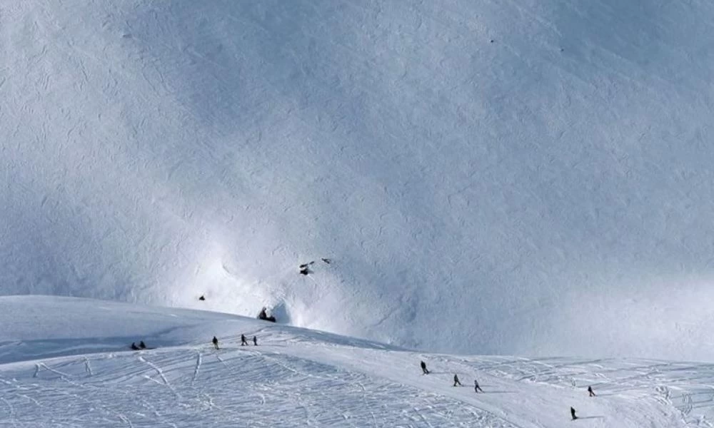 Ιράν: Νεκροί 12 ορειβάτες από χιονοθύελλα που έπληξε την οροσειρά Αλμπόρζ